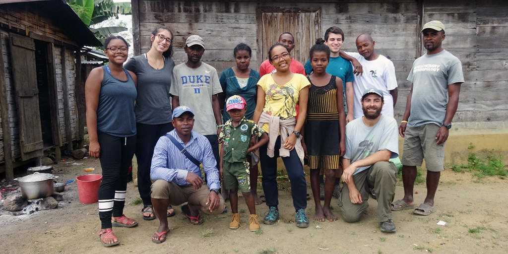 The team: Ajilé, Lisa, Tiomily, Francine, Herline, Ryan, Eduoard, Dezy Kely, Seraphin, Xerphin, Fifi, Dina, James.