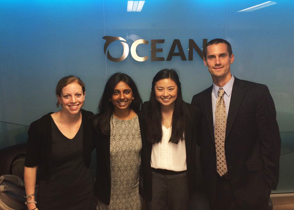 Cassidee Kido and colleagues present their work on ocean energy at the World Bank